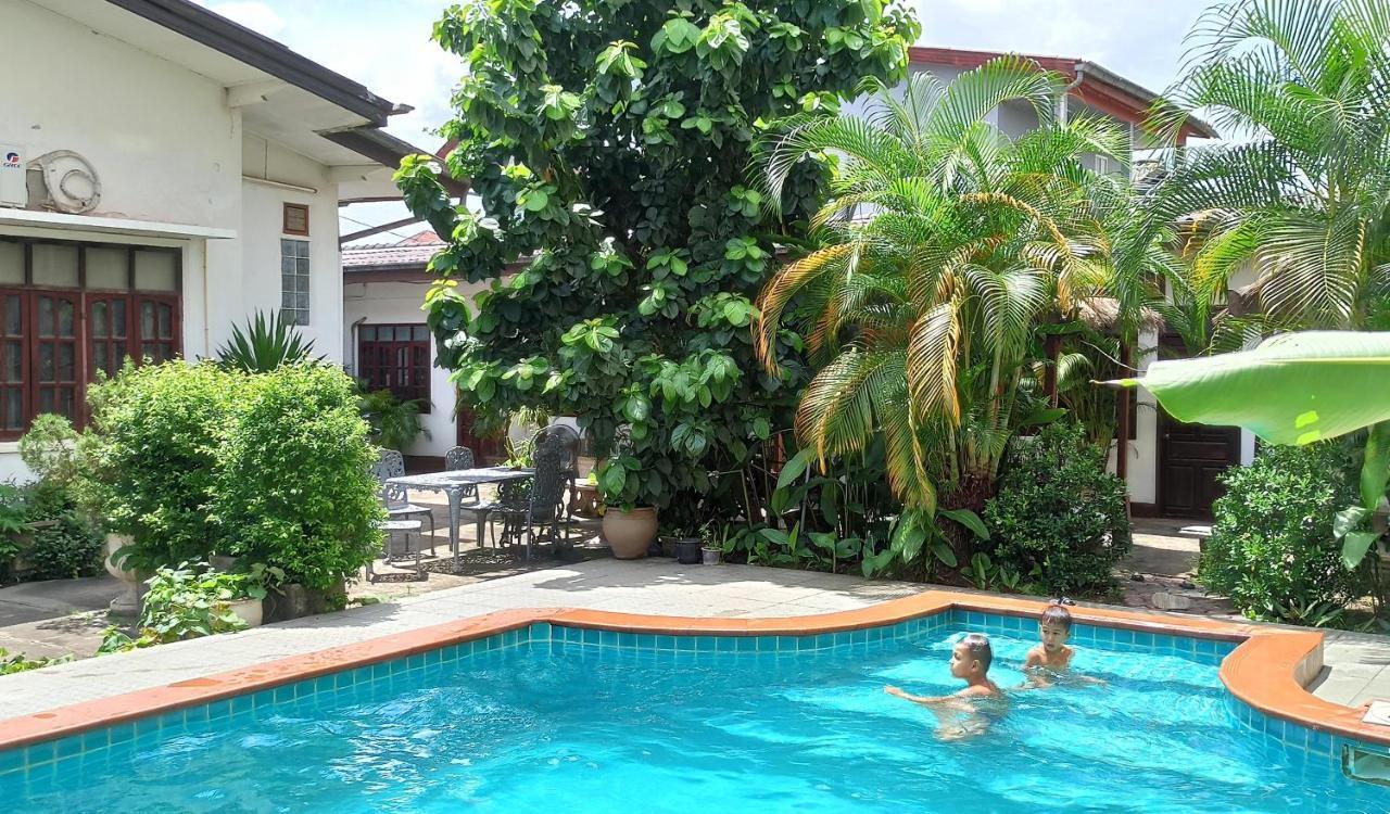 Villa Sisavad Guesthouse Vientián Kültér fotó