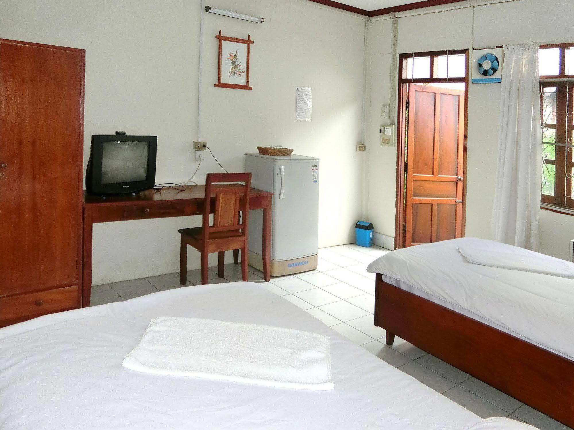 Villa Sisavad Guesthouse Vientián Kültér fotó