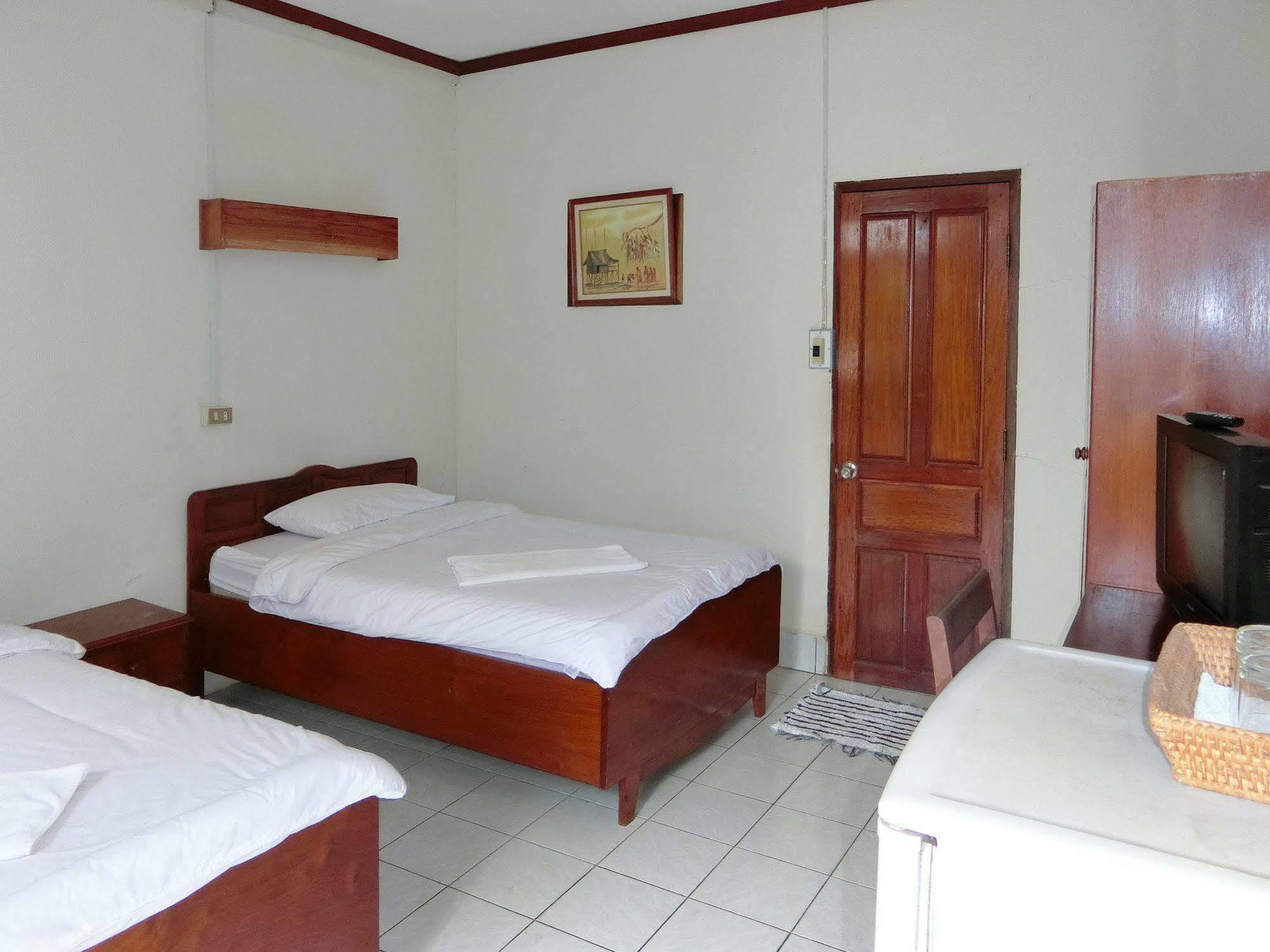 Villa Sisavad Guesthouse Vientián Kültér fotó